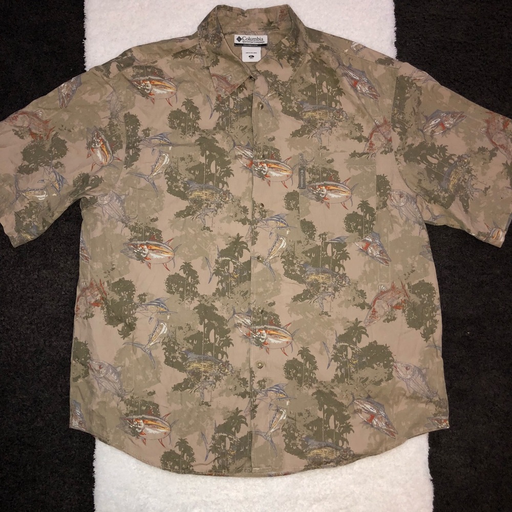 Columbia Button down Shirt